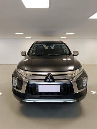 MITSUBISHI PAJERO SPORT 2.4 16V MIVEC TURBO DIESEL HPE-S AWD AUTOMÁTICO
